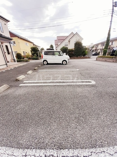 26/30 駐車場