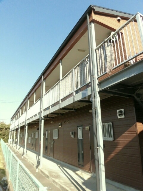 15/23 エントランス