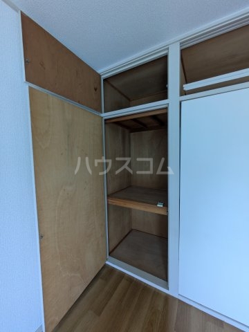 13/30 収納