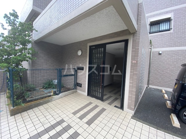 3/5 エントランス