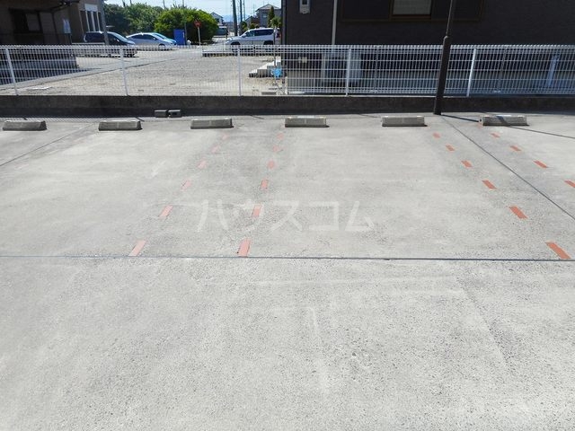 14/20 駐車場