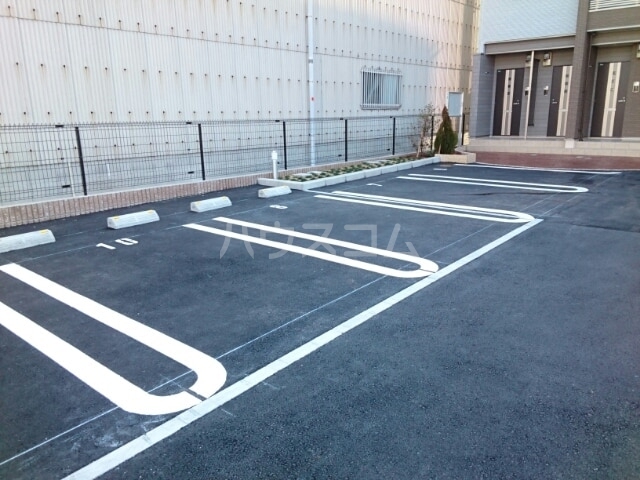 14/20 駐車場