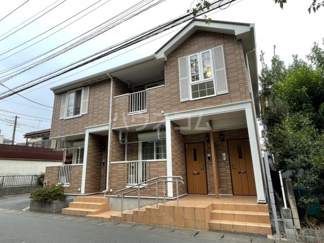 15/22 エントランス