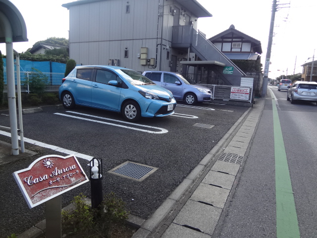 22/30 駐車場