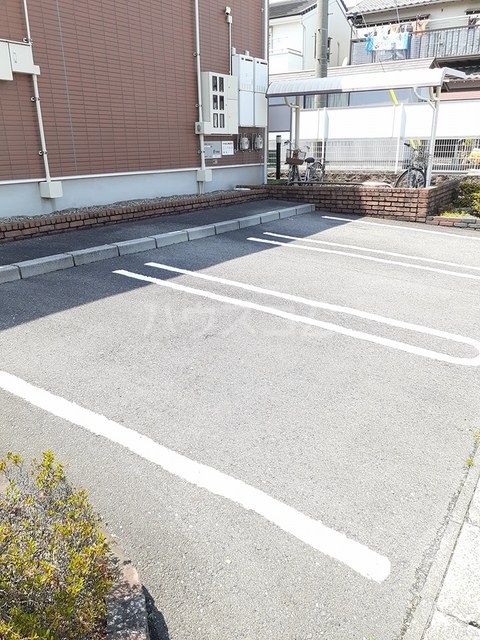 14/21 駐車場