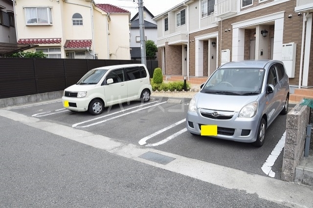 17/26 駐車場