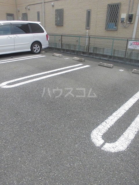 15/27 駐車場