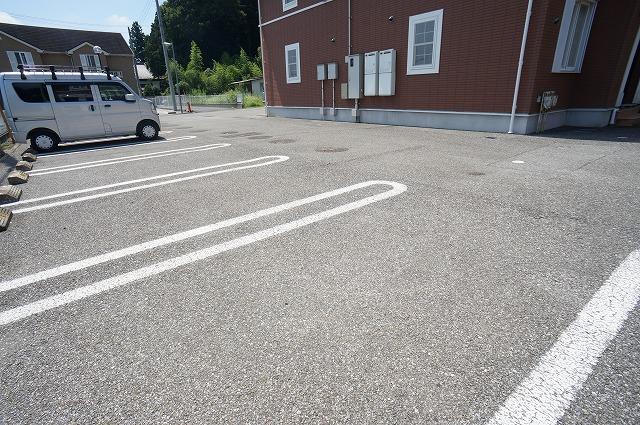 14/22 駐車場