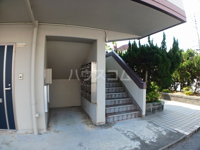 15/21 エントランス