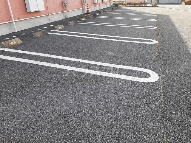 14/20 駐車場