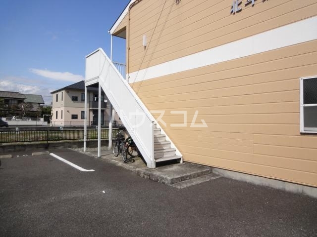 17/27 エントランス