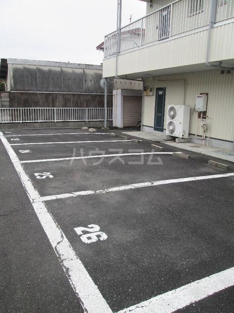 14/20 駐車場