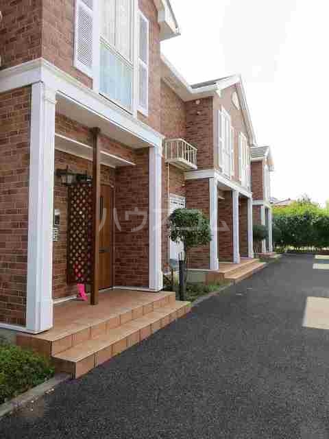 21/30 エントランス