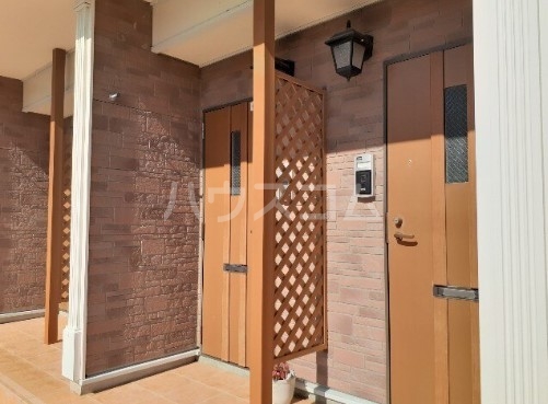 15/22 エントランス