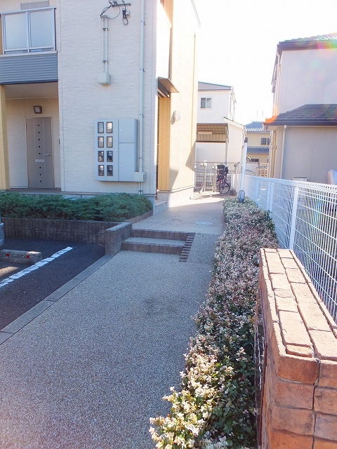 21/30 エントランス