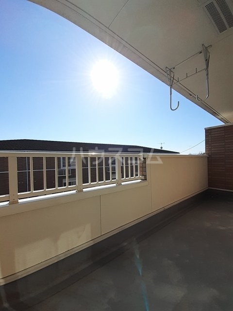 13/23 バルコニー