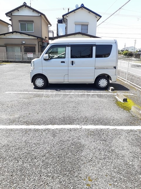 16/23 駐車場