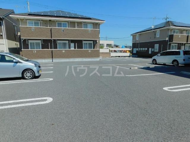 14/20 駐車場