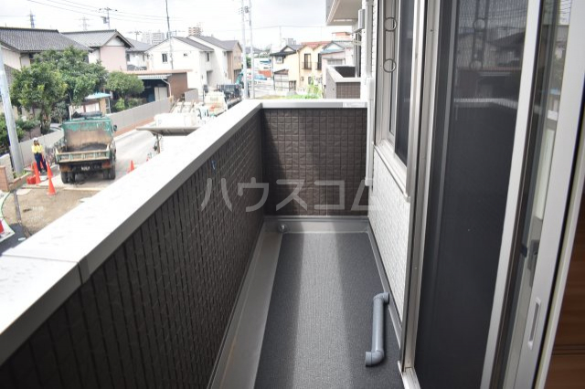 18/28 バルコニー