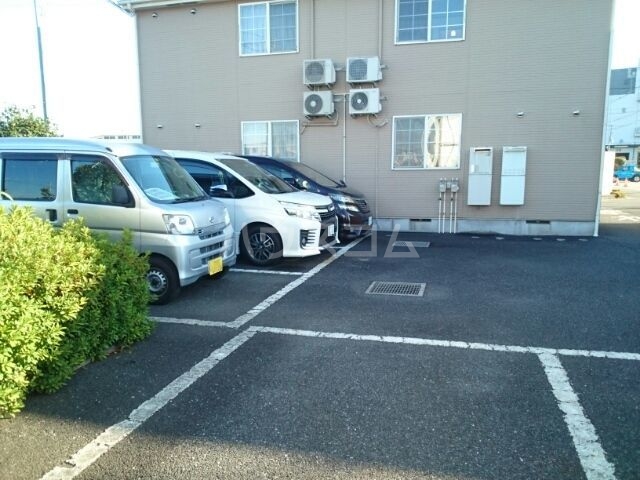 18/24 駐車場