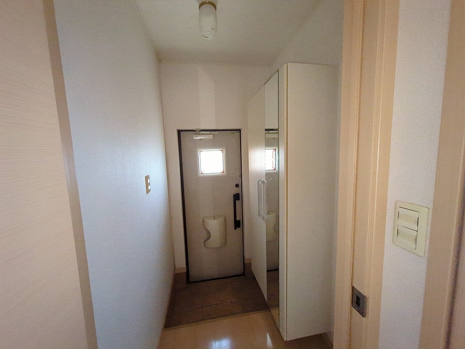 14/30 玄関