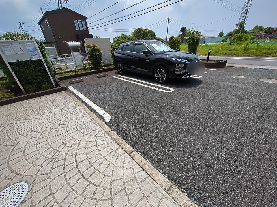 2/3 駐車場