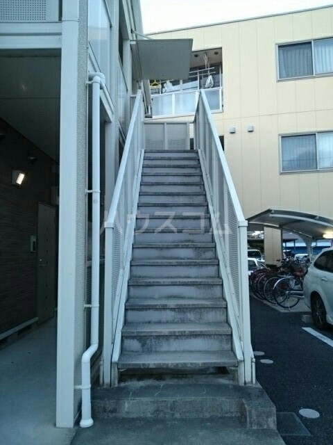 15/25 エントランス