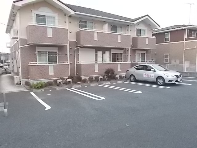 27/30 駐車場