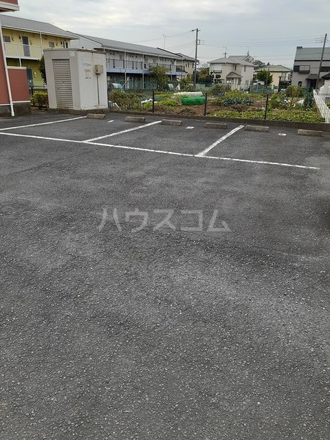 15/23 駐車場