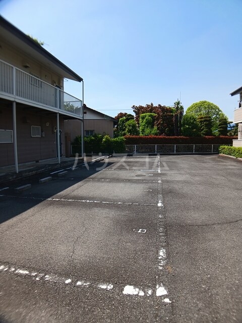 15/27 駐車場