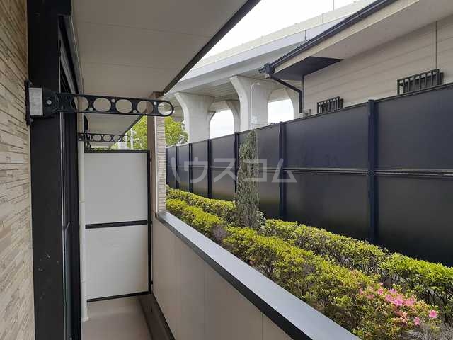 15/23 バルコニー