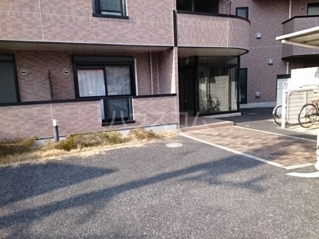 14/21 エントランス