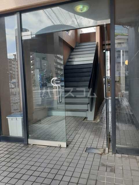 3/10 エントランス