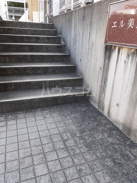 15/24 エントランス