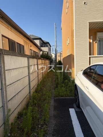 23/30 駐車場