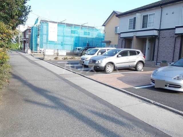 18/24 駐車場