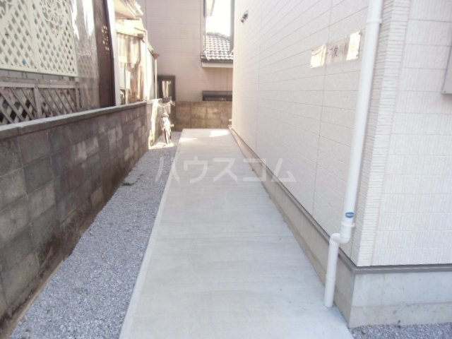 19/20 エントランス