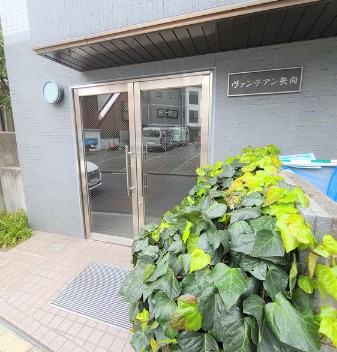 2/3 エントランス