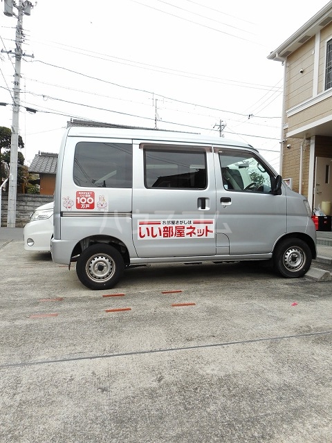 17/27 駐車場