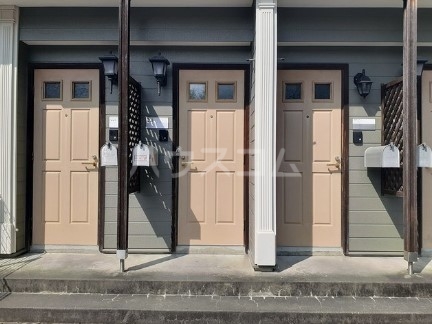 13/20 エントランス