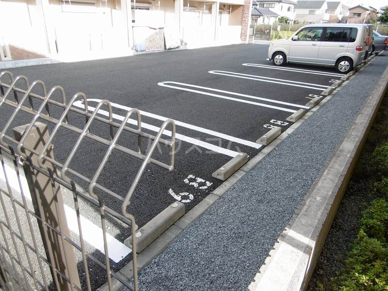 25/30 駐車場