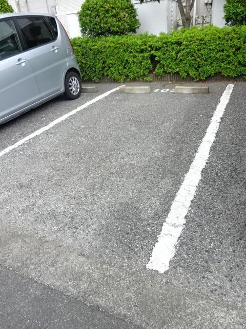 16/25 駐車場