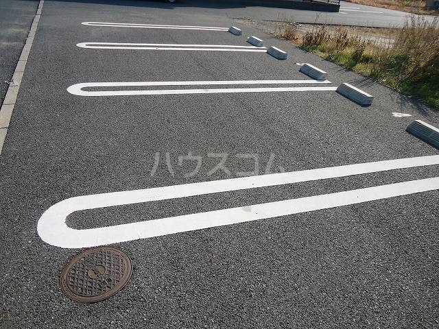 14/19 駐車場