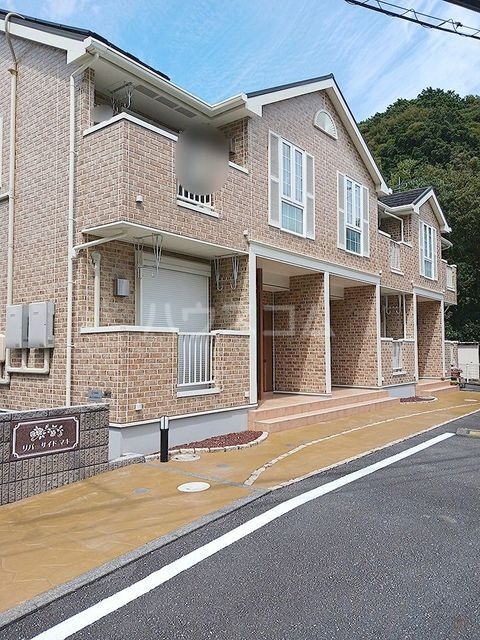 15/22 エントランス