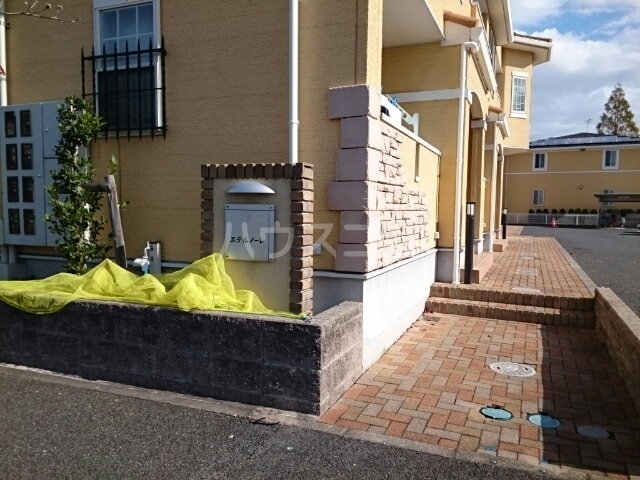 13/17 エントランス