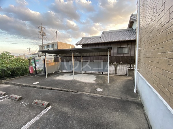 19/26 駐車場