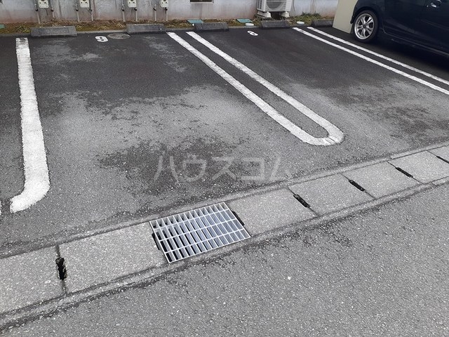 20/27 駐車場