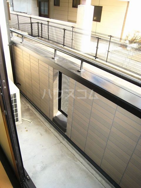 13/23 バルコニー