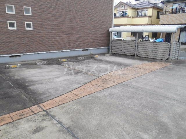 19/25 駐車場