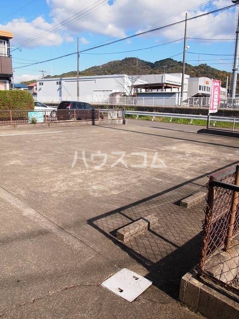 16/22 駐車場